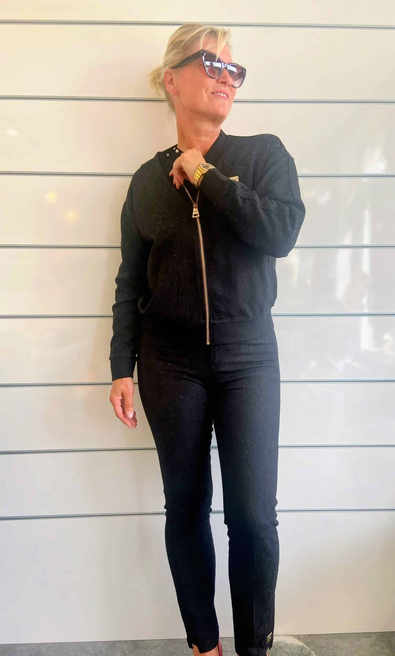 Hose mit Spitzenmuster