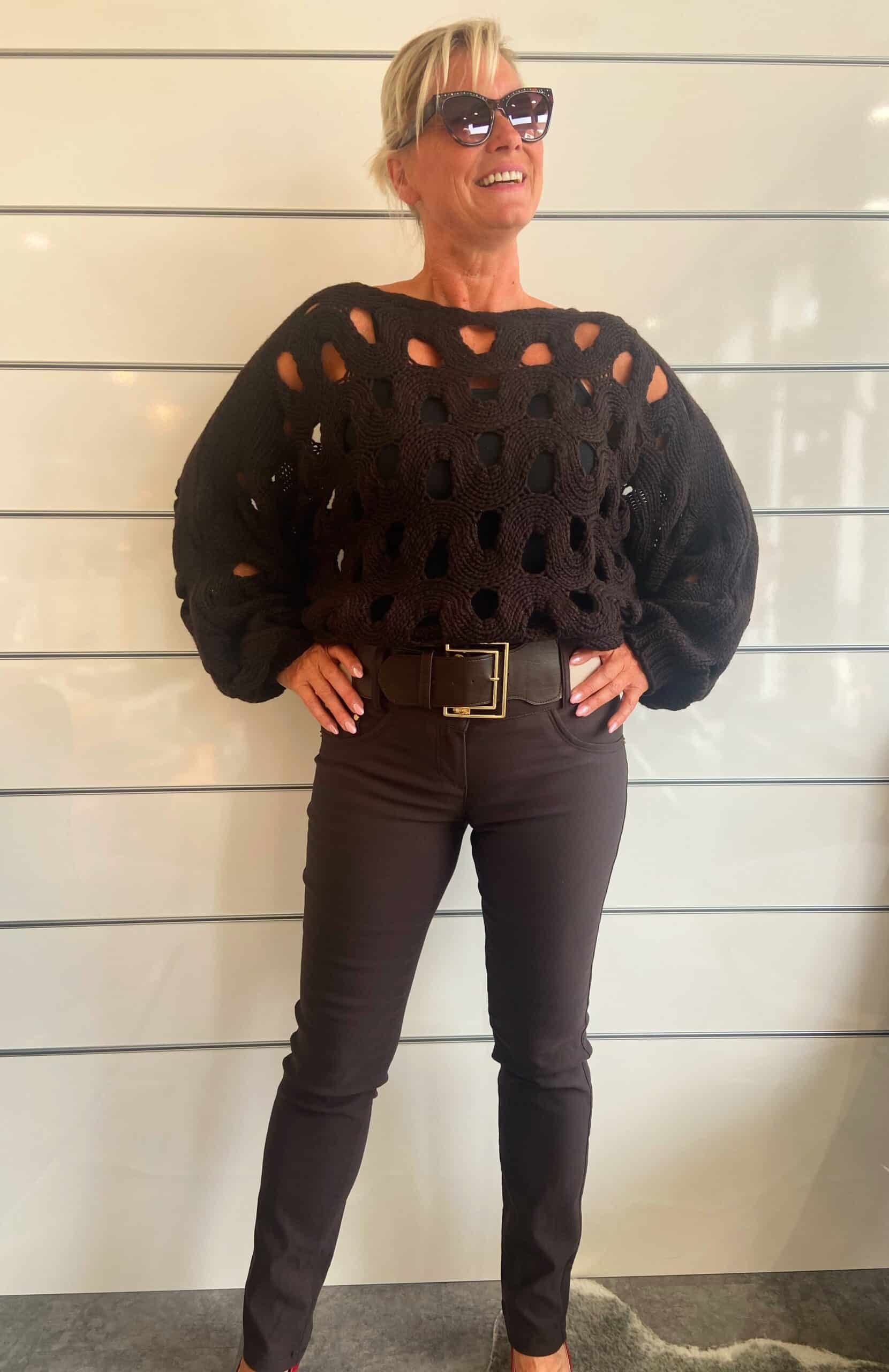 Hose mit breiten Gürtel